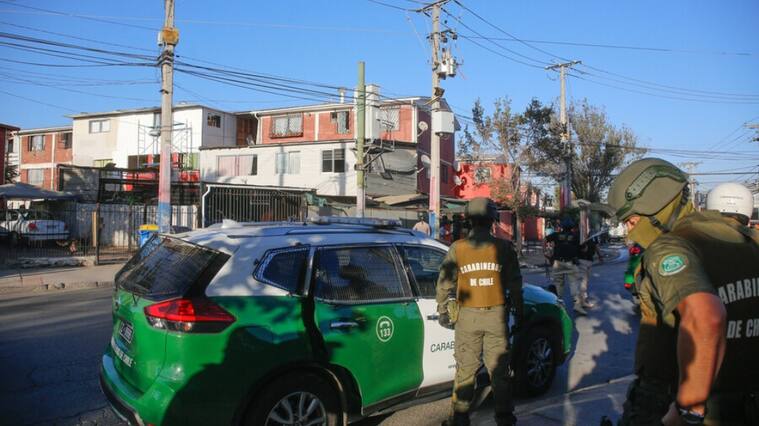 Polémica demolición de narco casas