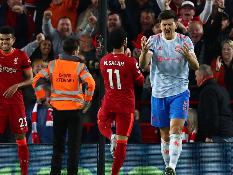 Liverpool se quedó con el clásico ante Manchester United y tomó la punta de la Premier League