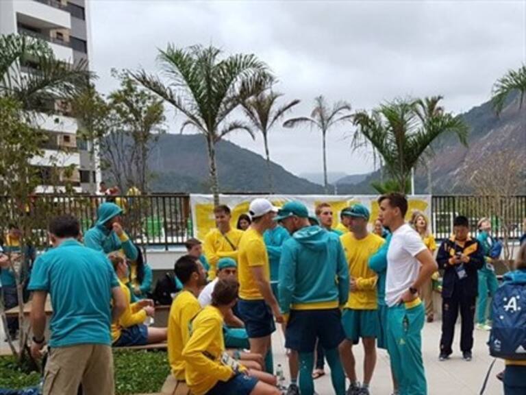 Australia evacua Villa Olímpica por incendio en su edificio