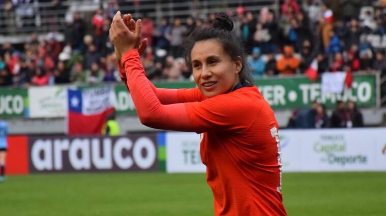 06 DE OCTUBRE DE 2019/TEMUCOCamila Saez, durante el partido amistoso entre las selecciones femeninas de Chile y Uruguay, disputado en el Estadio German Becker.
FOTO: ROCIO CUMINAO/AGENCIAUNO