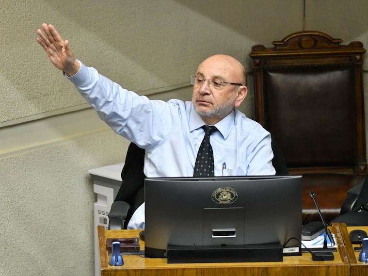 Senador Juan Luis Castro