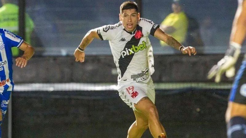 Carlos Palacios suma minutos en derrota de Vasco de Gama
