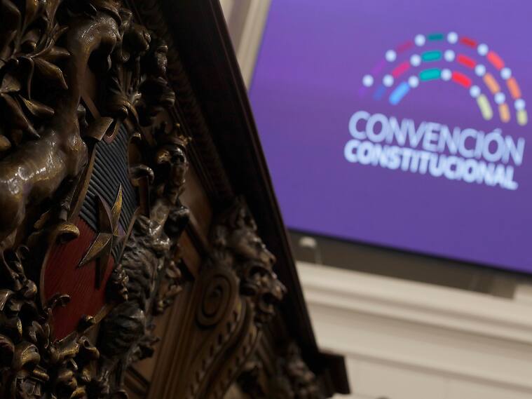 01 de Marzo de 2022/ SANTIAGOComisin de Derechos Fundamentales, que se lleva a cabo en el Ex Congreso de Santiago.
FOTO: CRISTîBAL ESCOBAR /AGENCIAUNO