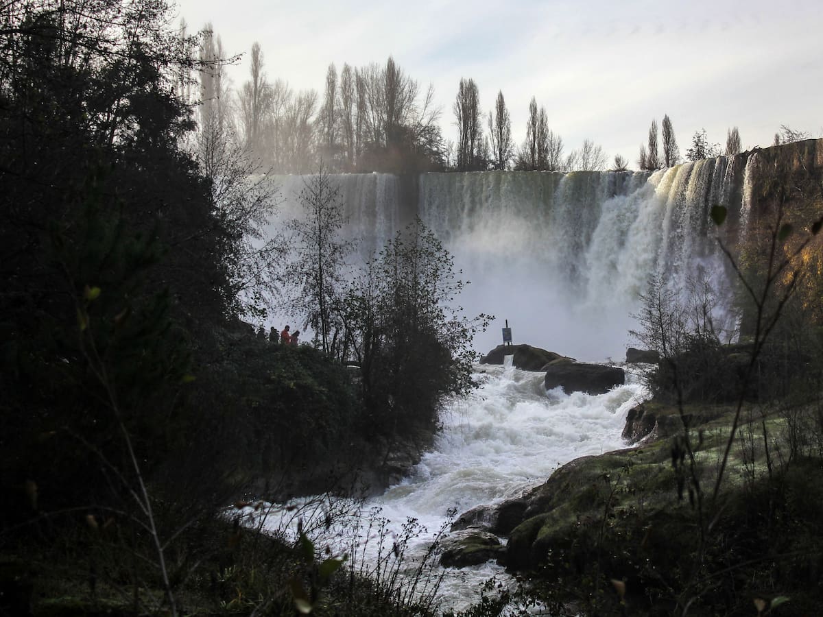 Muere ahogado joven de 22 años mientras practicaba apnea en los Saltos del Laja