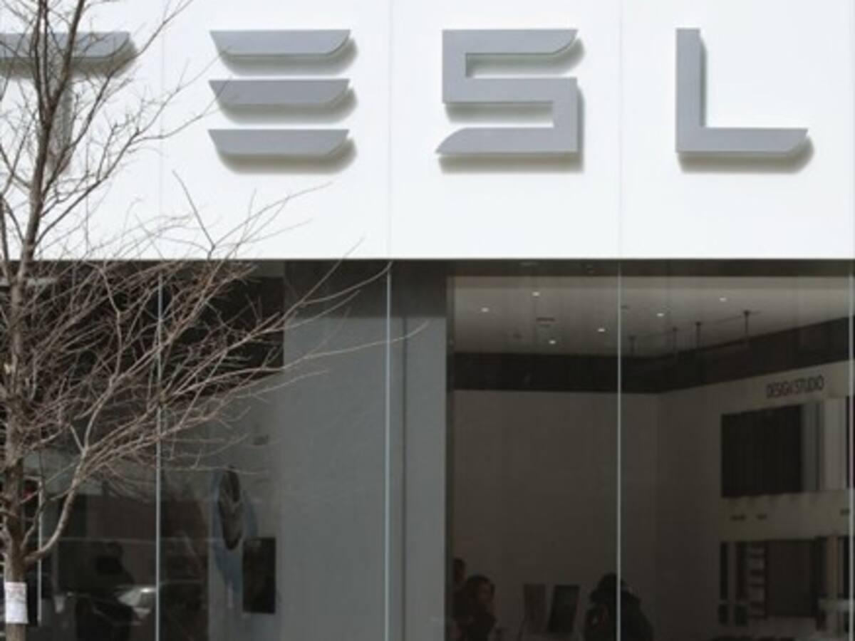 Tesla anuncia el despido de más de tres mil trabajadores