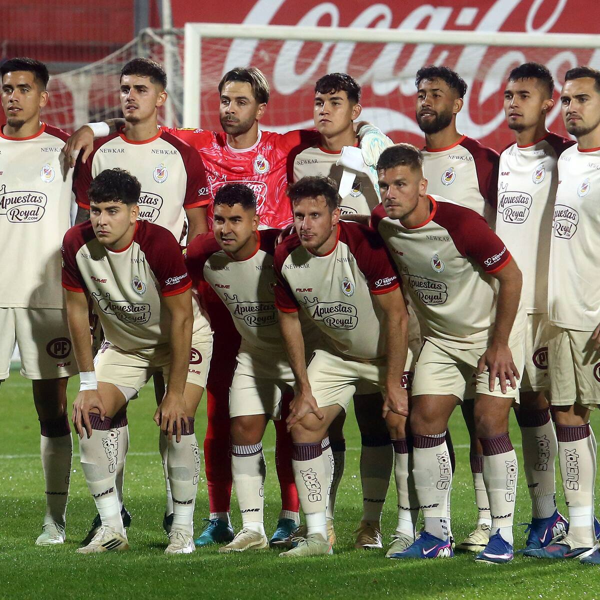 Tensión total en La Serena: hinchas exigen la salida de dos jugadores tras grave incidente que involucra a sus familiares