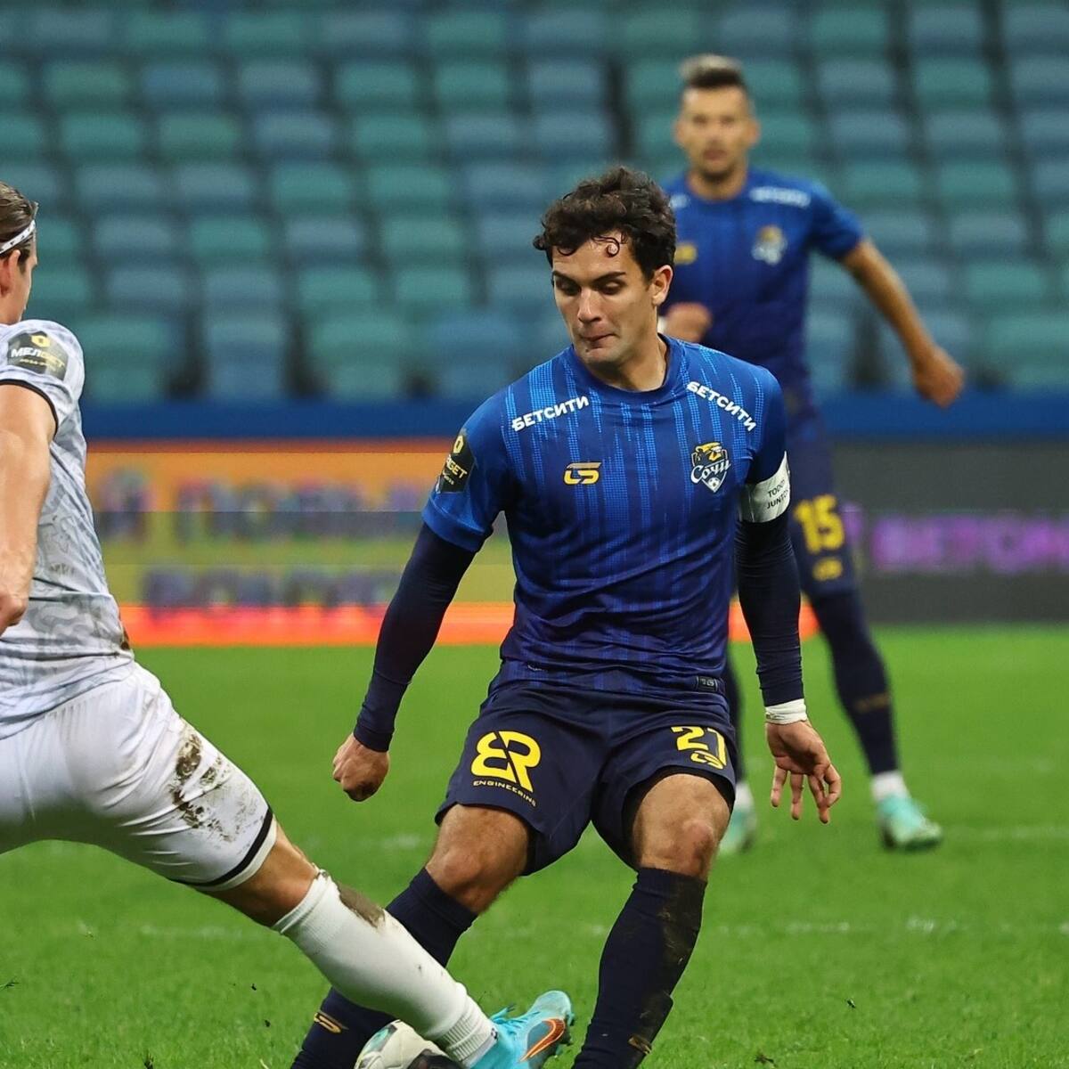 Ignacio Saavedra se viste de héroe para marcar el gol del triunfo para el PFC Sochi en la segunda división rusa
