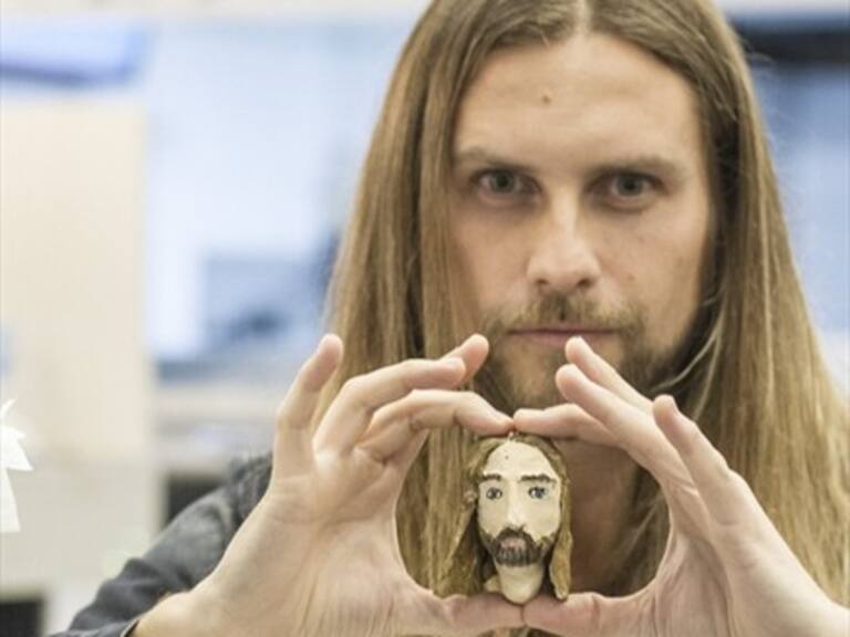 Jean Philippe Cretton estrena intrigante videoclip protagonizado por Katyna Huberman