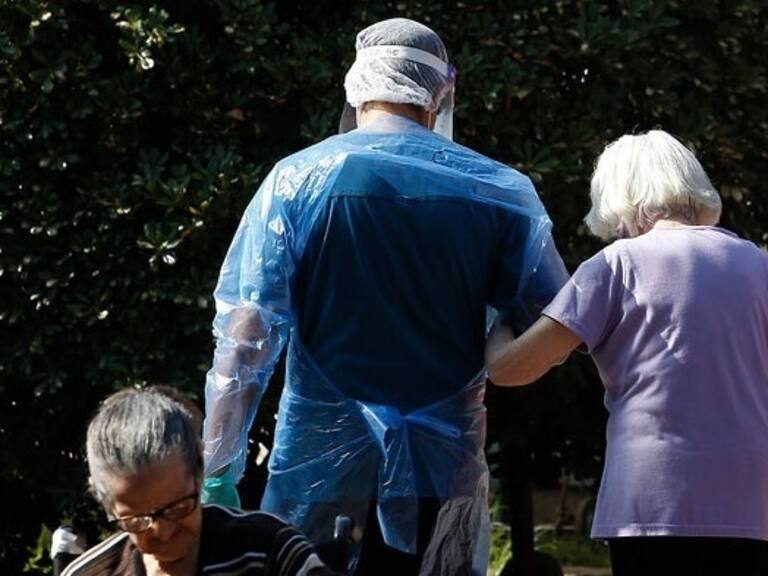 Visitas e ingresos a los ELEAM: estos son los nuevos protocolos para los centros de adultos mayores