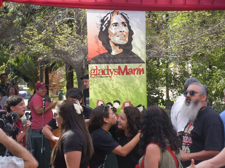 A 19 años de su muerte: Partido Comunista realiza homenaje en honor a Gladys Marin en el Cementerio General