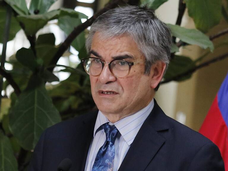 06 DE JUNIO DE 2022/VALPARAISOEl ministro Mario Marcel ofrece un punto de prensa en el Senado, en medio de la incertidumbre financiera por el aumento del precio del dólar, que hoy superó los 1.000 pesos.
FOTO: LEONARDO RUBILAR CHANDIA/AGENCIAUNO