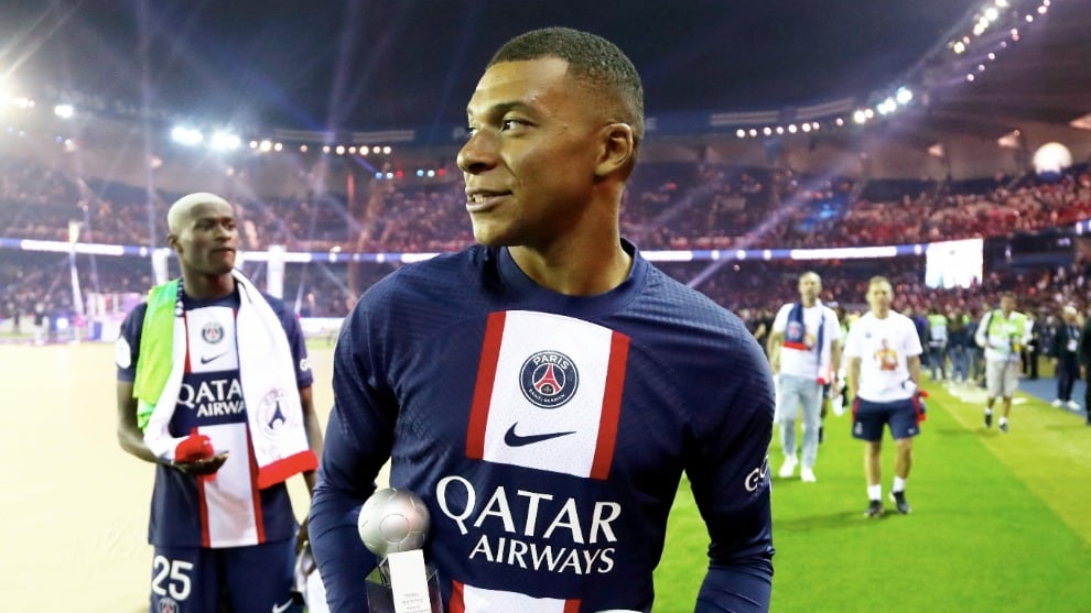 Mbappé se sincera: reconoce "carencias" en el PSG, lamenta la salida de Messi y muestra su fanatismo por Milan