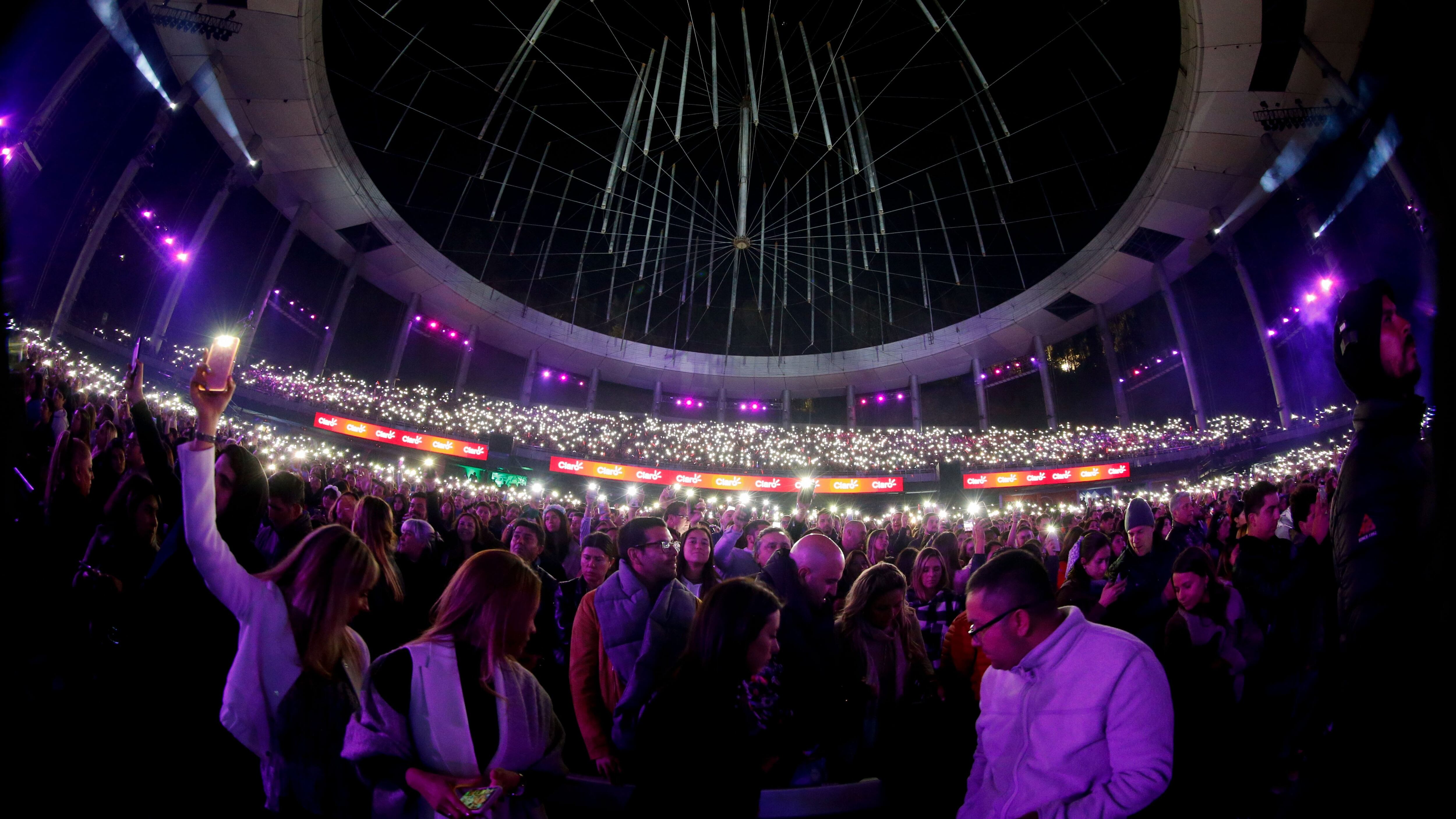 27 de Febrero del 2020/Viña del MarLa Banda Norteamericana Maroon 5 ,durante la quinta noche del Festival de Viña del Mar 2020 realizado en la Quinta Vergara.
FOTO: FRANCISCO LONGA/AGENCIAUNO