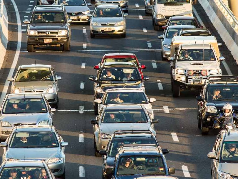 La mejor ruta para tu bolsillo: 9 consejos para ahorrar combustible