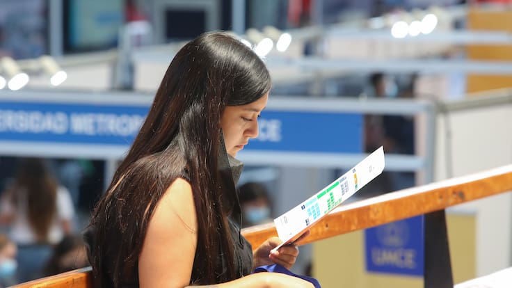 Gobierno comenzará a cobrar a deudores del CAE: cuentas bancarias de morosos corren riesgo de embargo