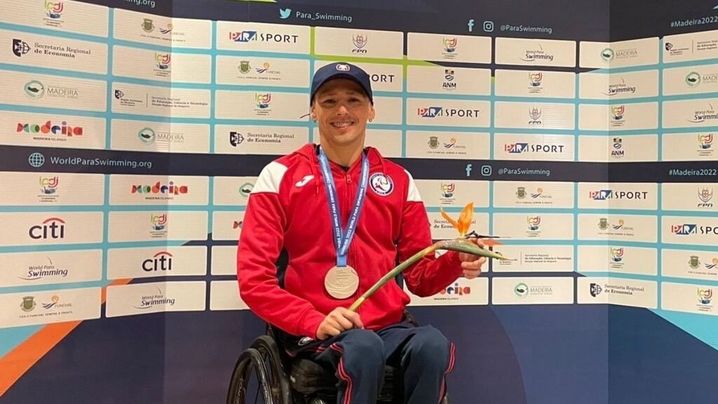 Alberto Abarza suma su segunda medalla de plata en el Mundial de Para Natación