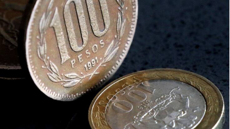 ¿La tienes? La curiosa moneda de $100 que podría venderse en más de $20 mil en Chile