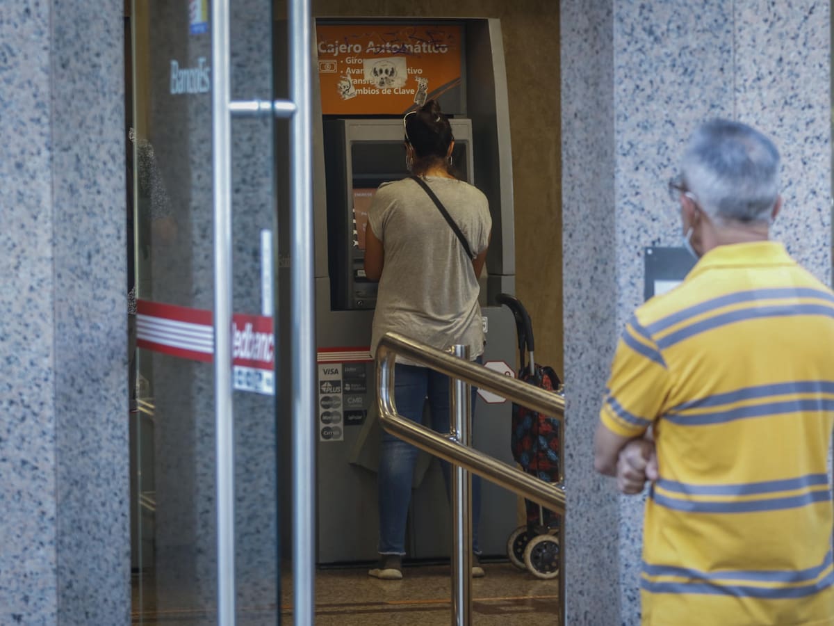 Ante alza en las últimas semanas: Gobierno anuncia nuevas medidas para evitar el robo de cajeros automáticos