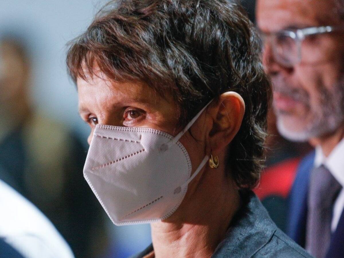 Ministra Tohá por carabinero baleado: «Estos hechos son devastadores, de la mayor gravedad»
