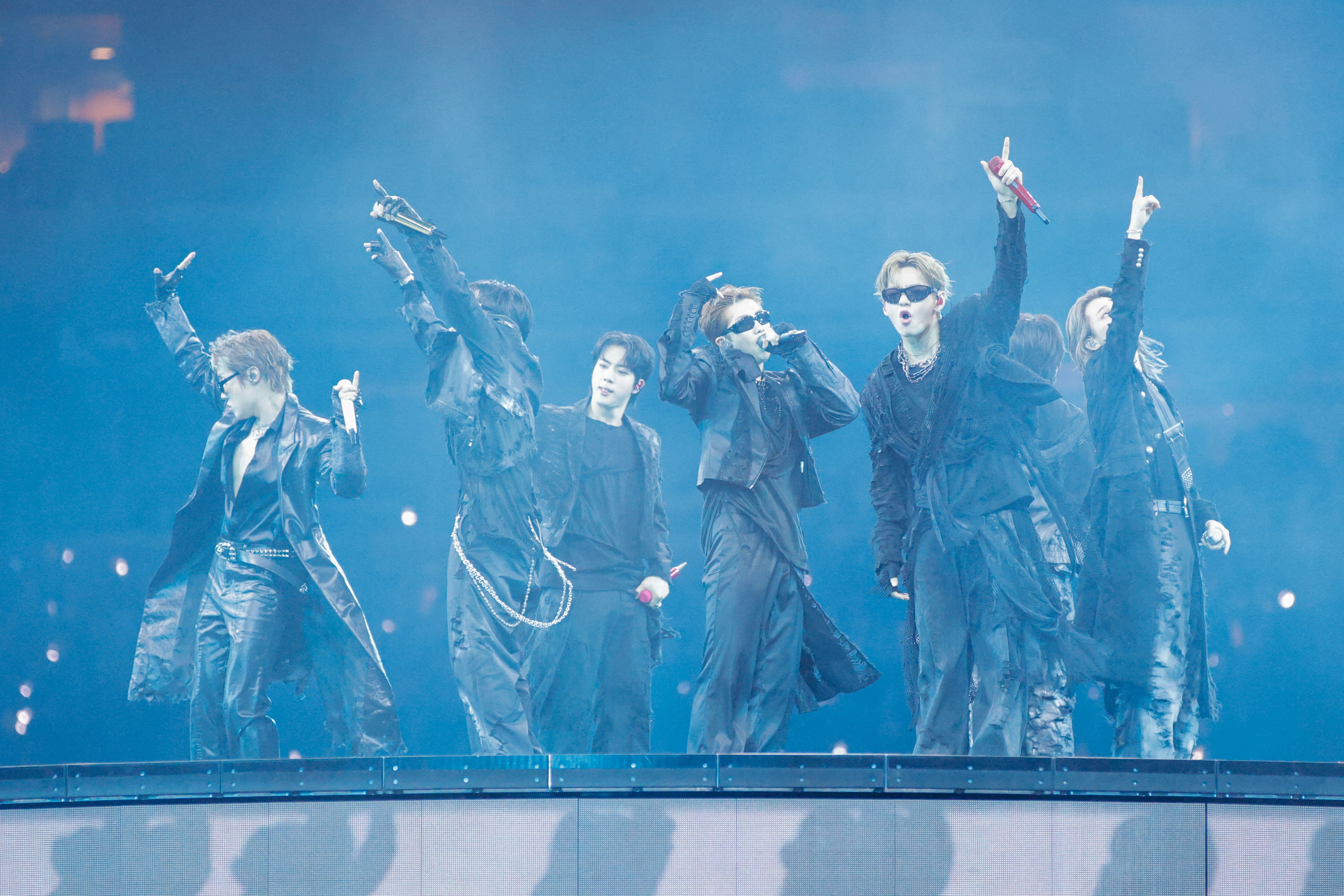 “Este es el público que ellos merecen”: ARMY en redes sociales aplauden al público chileno tras el primer concierto de BTS en el Estadio Nacional