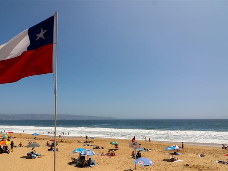 Cifras de turistas en Chile durante diciembre del 2019 disminuyó en relación al 2018
