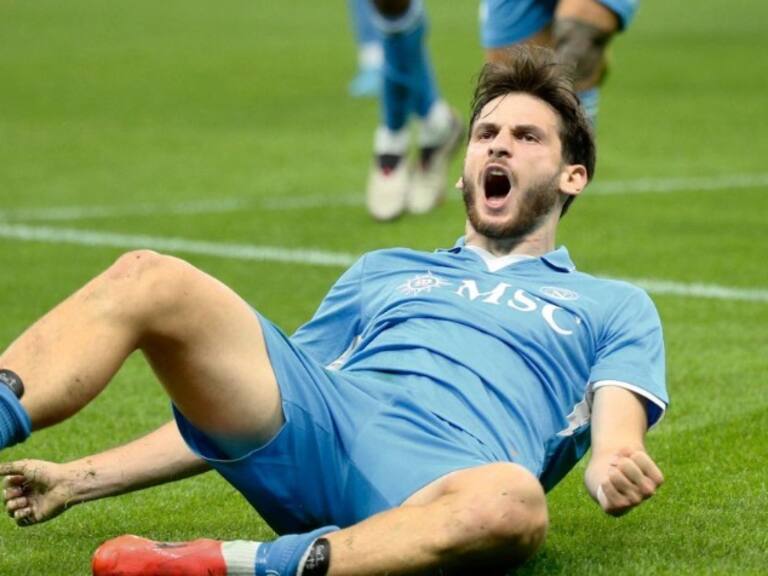 PSG oficializó el fichaje de Khvicha Kvaratskhelia, primer jugador georgiano en la historia del club francés