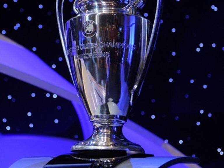 UEFA modifica reglas para la Champions y Europa League