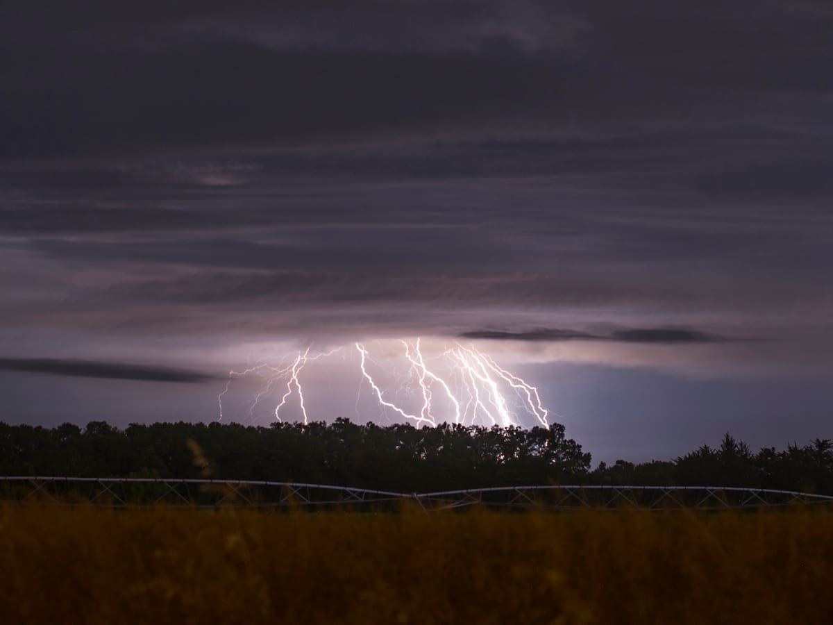 Anuncian tormentas eléctricas en seis regiones de Chile: revisa acá cuándo y dónde se registrará este fenómeno