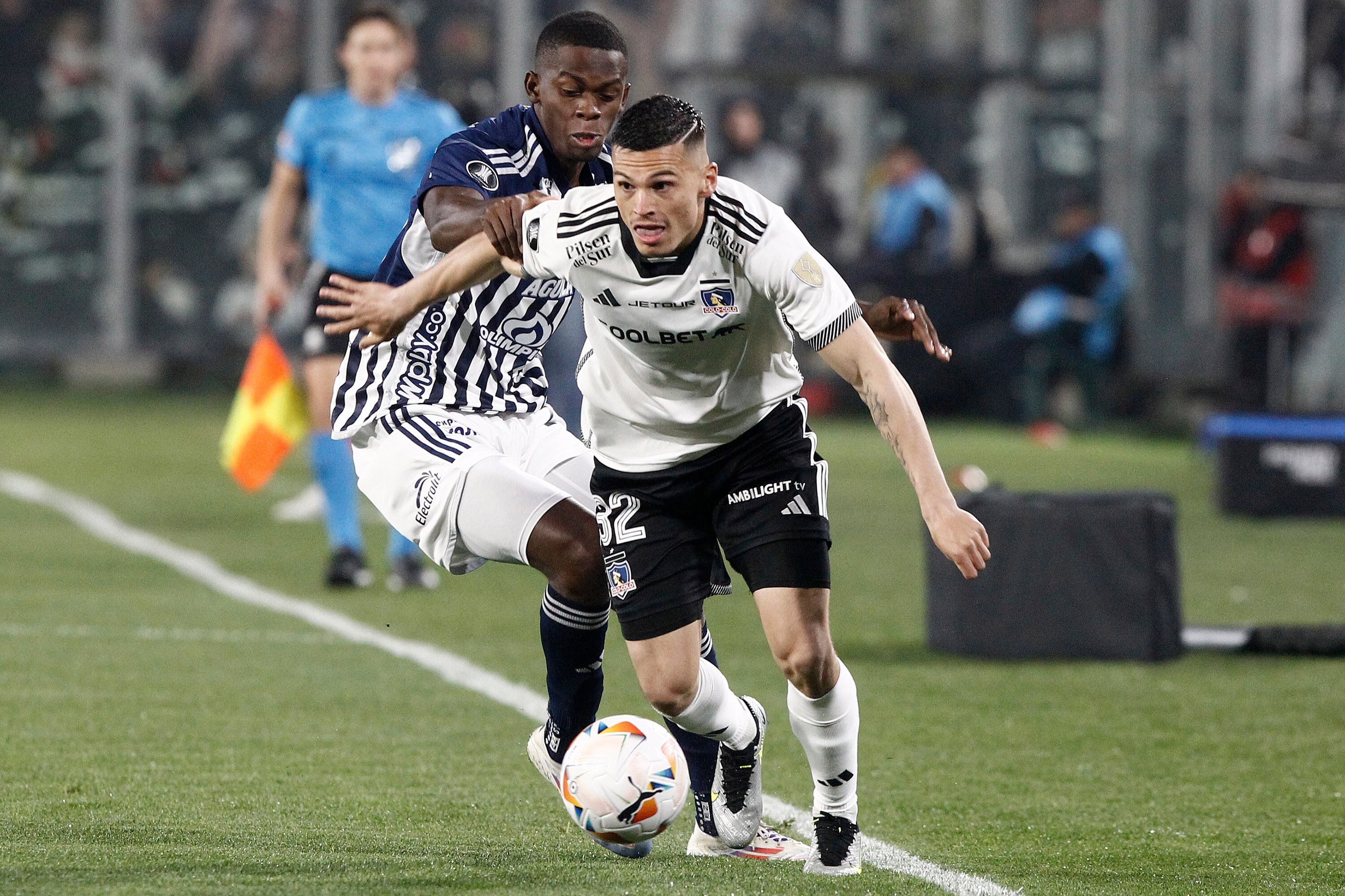 Colo Colo y Junior disputan un intenso partido en el Monumental por Copa Libertadores | Agencia Uno