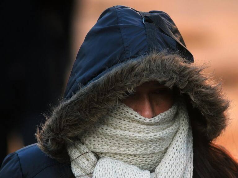 12 de junio de 2018/SANTIAGOBajas temperaturas, se registran en la capital, tras el sistema frontal, temperaturas que llegan a bajo cero.
FOTO: SEBASTIAN BELTRÁN GAETE/AGENCIAUNO