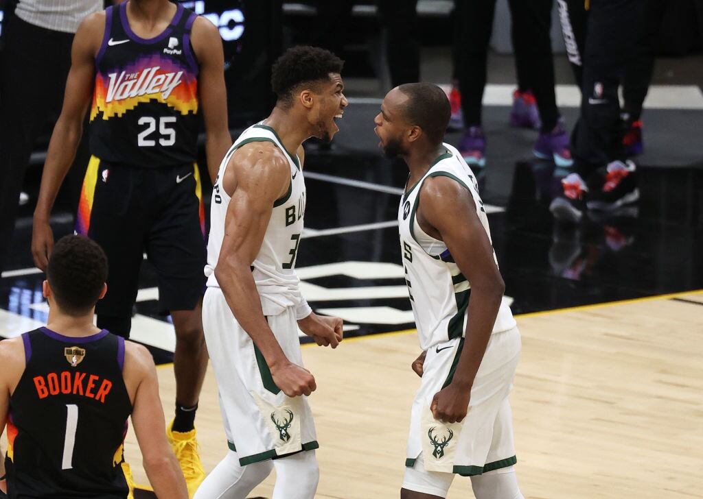 NBA: Milwaukee Bucks dio el golpe ante Phoenix Suns y quedó a un triunfo del anillo