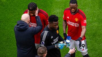 ¿Le dio resultado? El curioso “truco” que utilizó el arquero de Manchester United ante Liverpool en la Premier League
