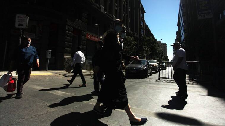 09 DE DICIEMBRE DE 2020/SANTIAGO
Altas temperaturas podrían llegar a los 37° C esta semana, Santiago Centro.
FOTO: AILEN DÍAZ/AGENCIAUNO