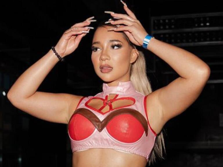 Princesa Alba las hizo todas: fue a ver a Colo Colo y luego a gala de los Premios Pulsar