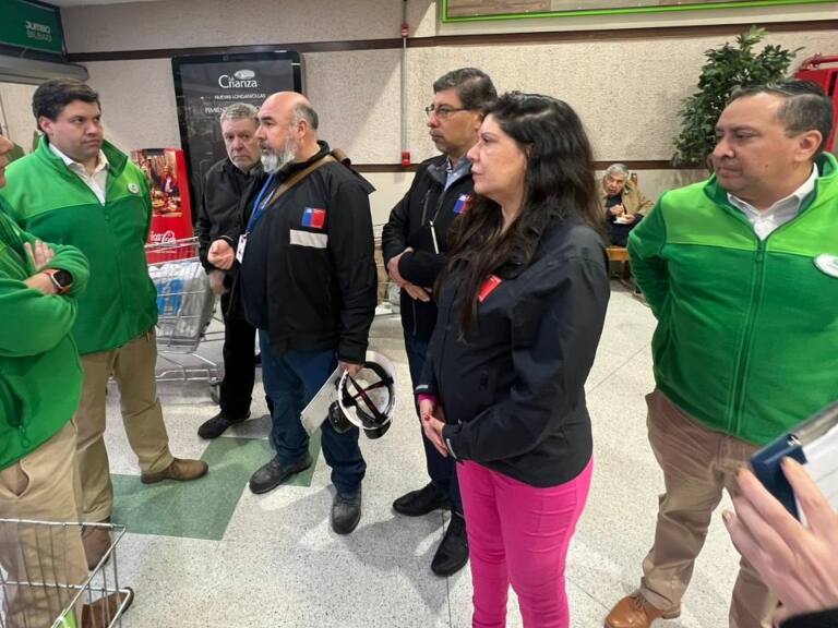 Dirección del Trabajo fiscalizará a más de 400 supermercados y tiendas del retail por la figura del «operador de tienda»