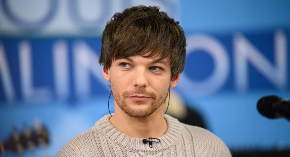 Louis Tomlinson perdió su Samsung y lo tuitió por iPhone