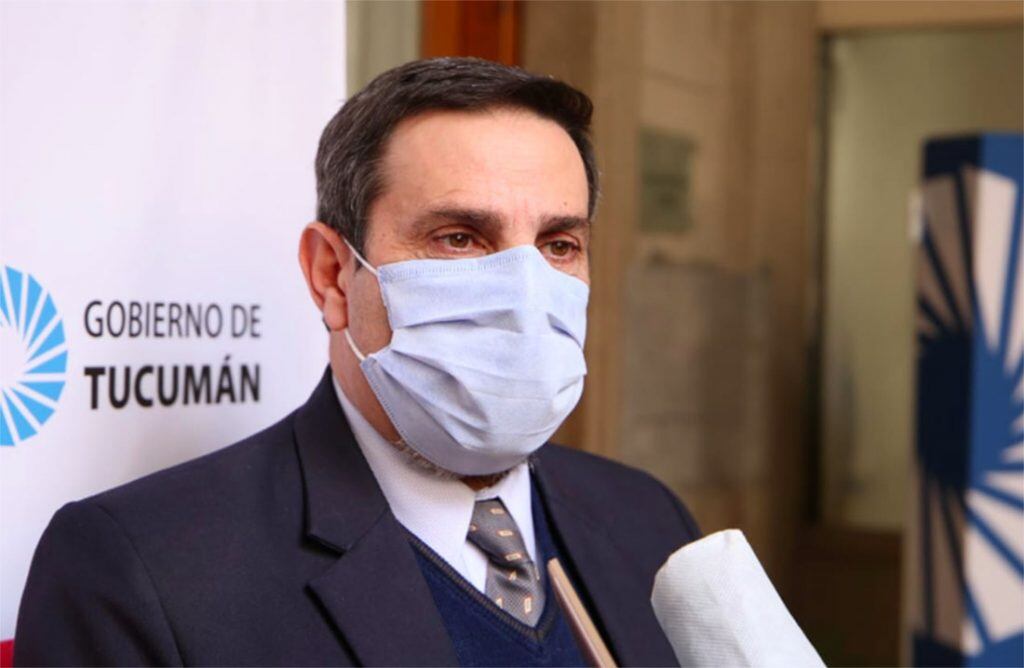 El ministro de salud de la provincia de Tucumán de Argentina, Luis Medina