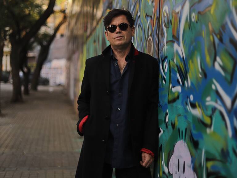 Pablo Ugarte vuelve a los escenarios como solista y lanza su sencillo «Déjame»