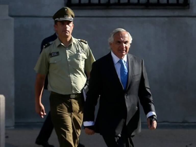 Claudio Fuentes sobre Chadwick: Procesamiento judicial a carabineros irá complicándolo cada vez más
