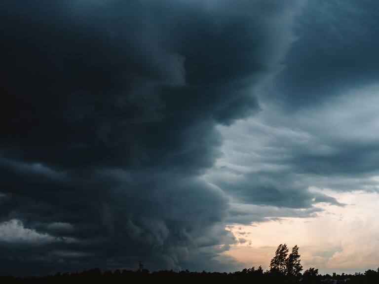 No solo lluvia: vientos de hasta 90 kilómetros por hora llegarán a Chile esta semana