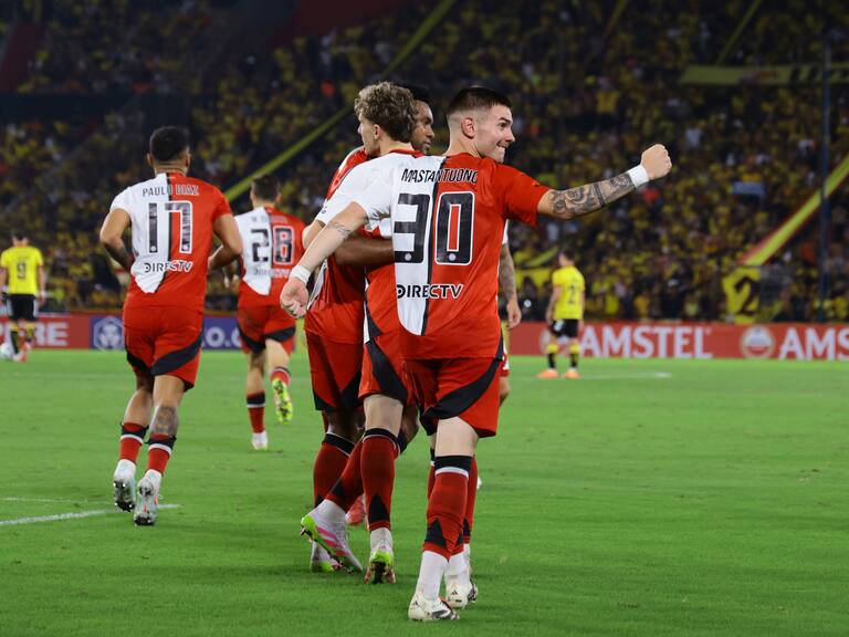 River Plate consigue una importante victoria ante Barcelona en Ecuador y se consolida como líder de su grupo en la Copa Libertadores