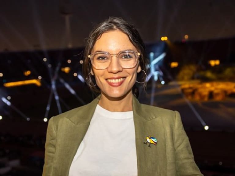 Con Boric celebrando hasta el final: Así fue el secreto matrimonio de Camila Vallejo en pleno Año Nuevo