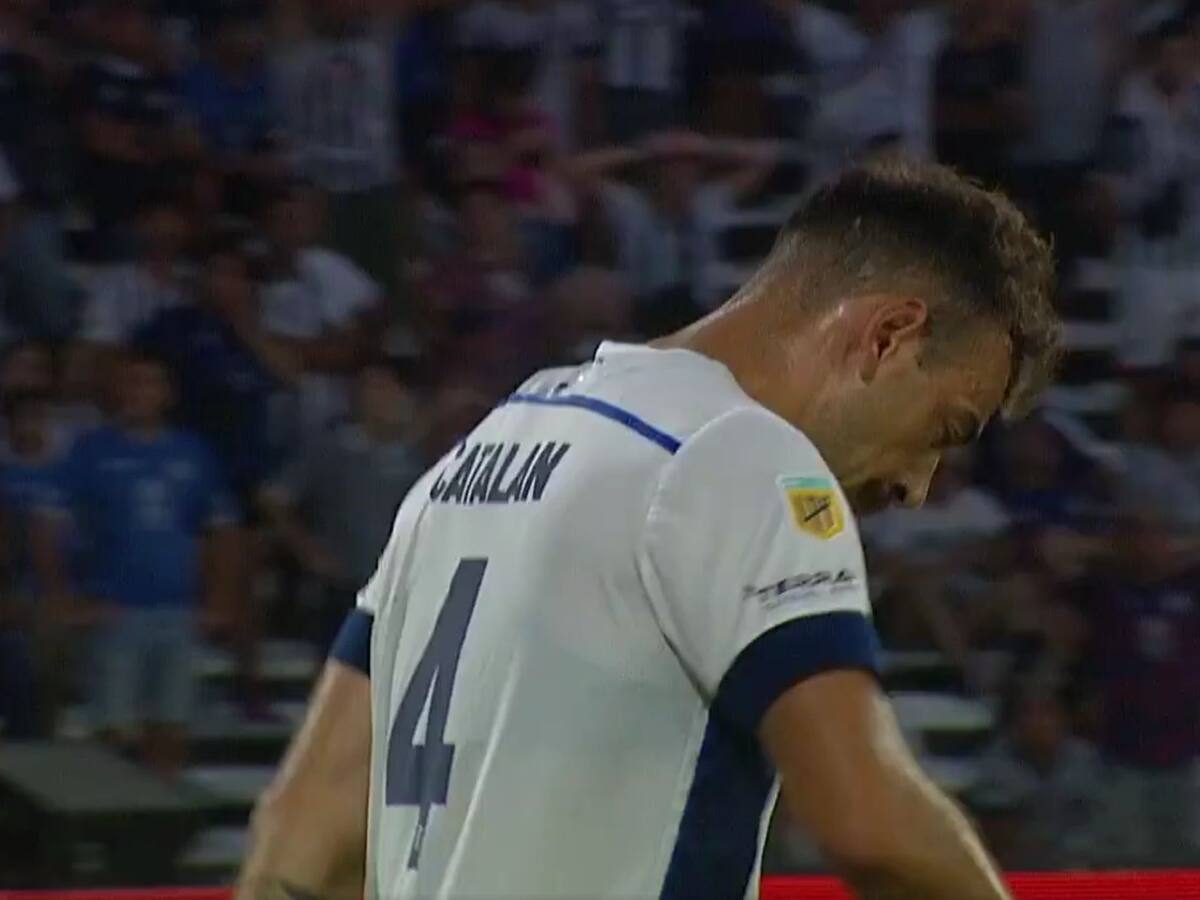 El autogol de Matías Catalán que le costó la derrota a Talleres frente a Gimnasia en Argentina