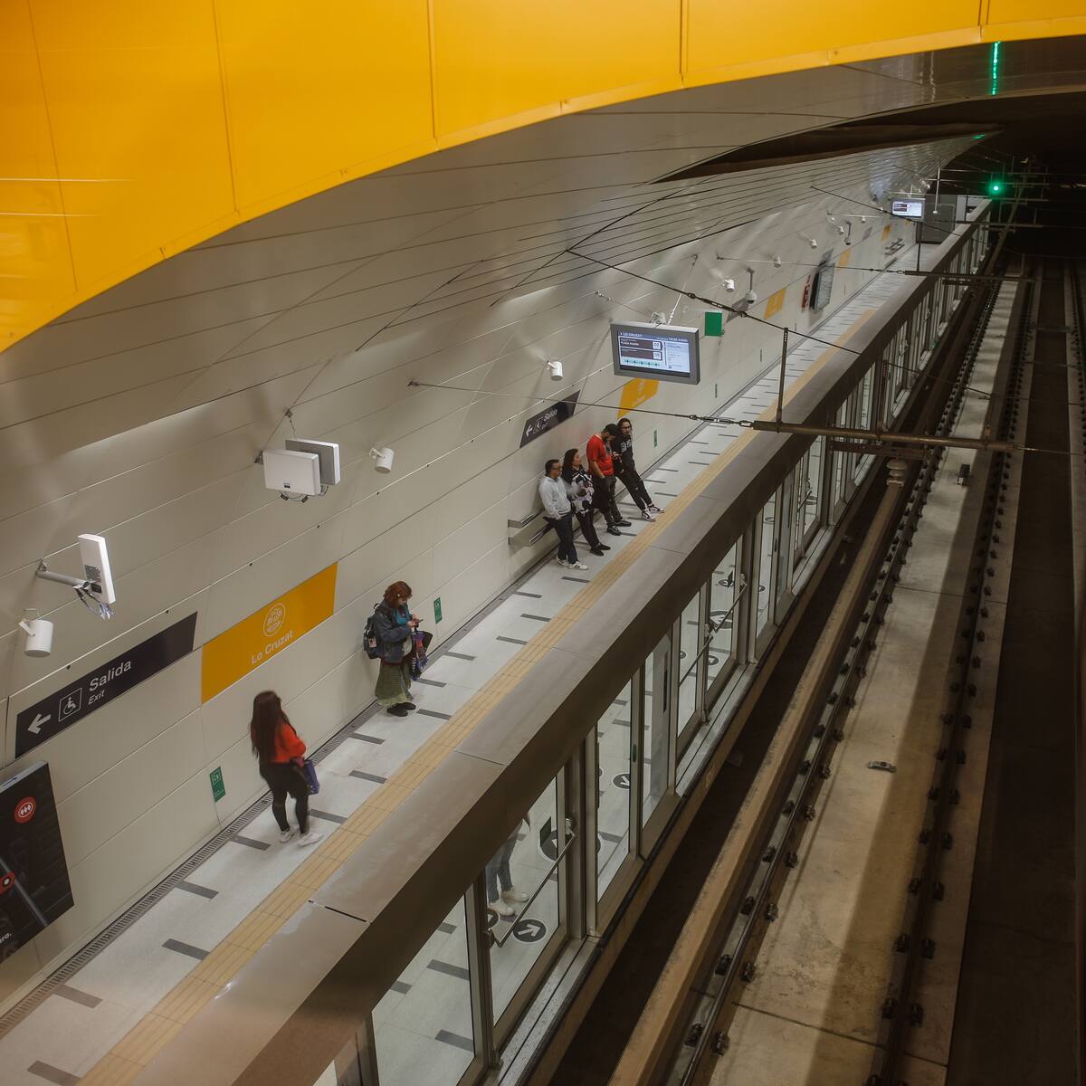 Metro de Santiago normaliza servicio de trenes de Línea 3