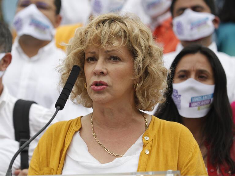 11 de Febrero de 2021/SANTIAGOMario Desbordes, Catalina Parot, durante el lanzamiento de la campaña de Catalina Parot, para la gobernación de la Región Metropolitana FOTO: MAURICIO MENDEZ/ AGENCIAUNO