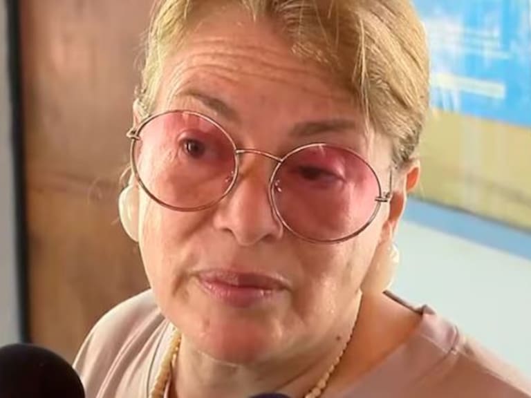 Ángela Vivanco critica “show mediático” en causa que la involucra tras acudir a votar