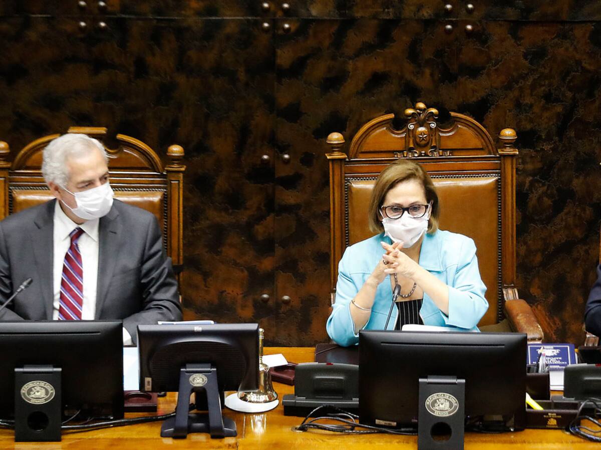 Presidenta del Senado: «Las medidas sanitarias deben ser cumplidas a cabalidad, sin privilegios de ninguna clase»