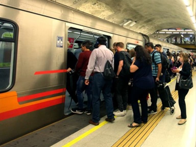 Metro de Santiago anunció fechas para la reapertura de sus estaciones