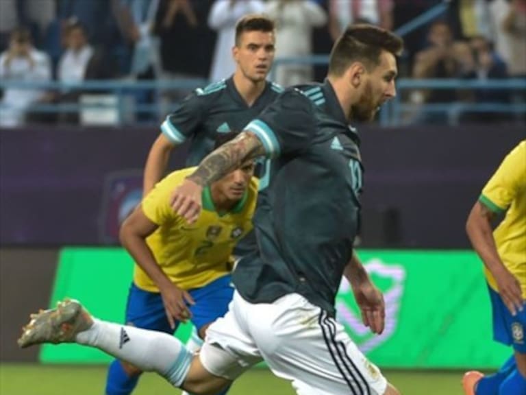 Con Lionel Messi a la cabeza, Argentina derrotó a Brasil en amistoso FIFA