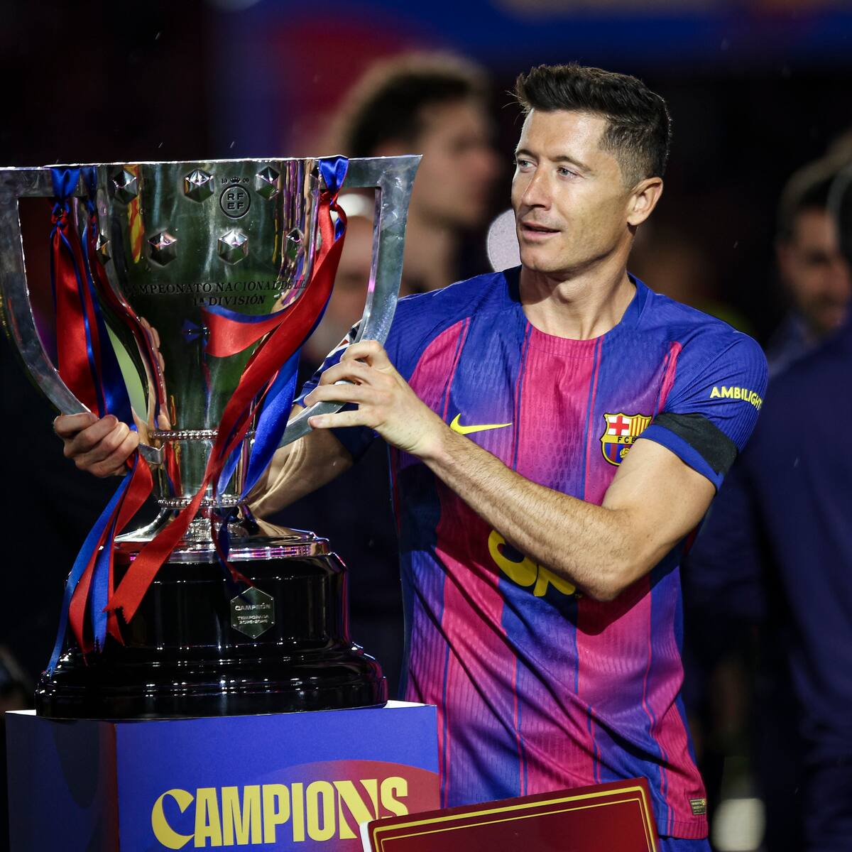 Lewandowski confirma su salida del Barcelona y sacude el mercado de fichajes: “Es hora de seguir...”